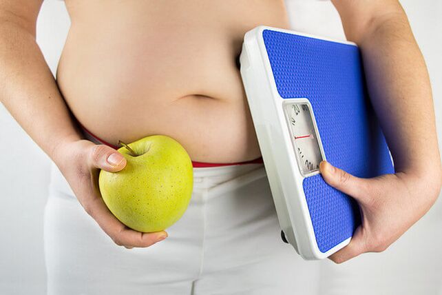 Preparing for weight loss means weighing yourself and reducing your daily calories. 